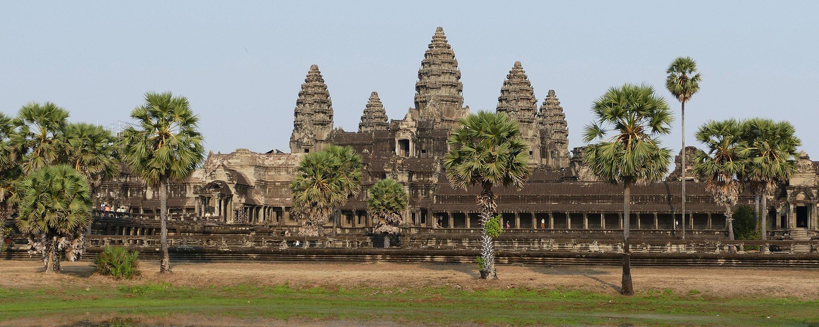 nomadic mick angkor wat cambodia