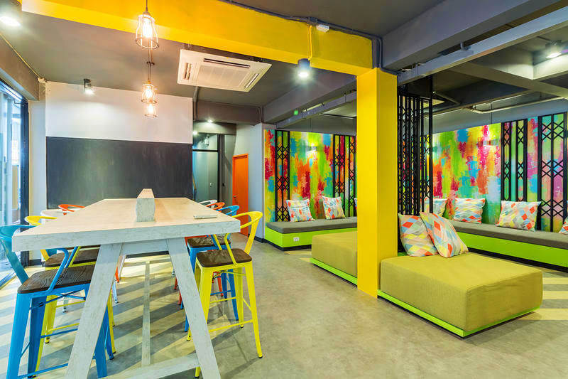 Best Hostels in Bangkok - iSanook Female Hostel