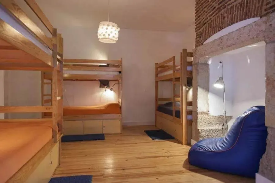 Lisbon Hostels - Living Lounge Hostel