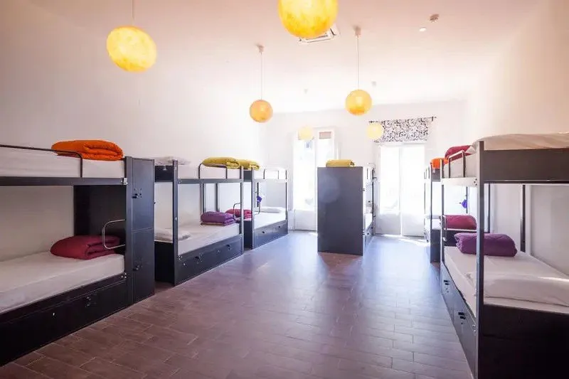 Barcelona Hostels - 360 Hostel Barcelona Arts and Culture