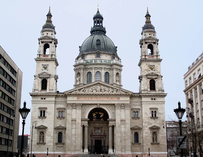 Things To Do in Budapest - St Stephens Basilica