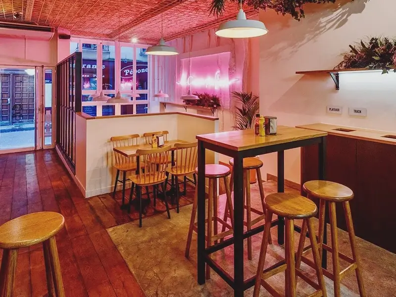 Cheap Eats in Paris - Le Camion Qui Fume Paris