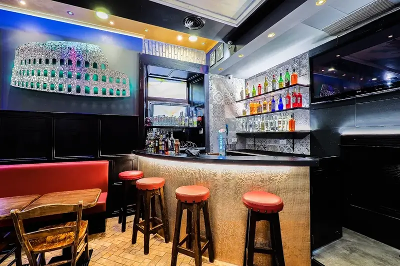 Rome Hostels - Alessandro Palace & Bar