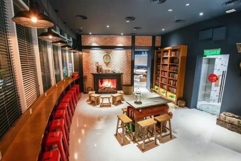 Bed Klcc Capsule is one of the best hostels in Kuala Lumpur.