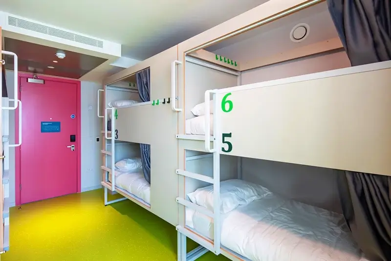 Best Hostels in Dublin - Clink i Lár Dorm Room