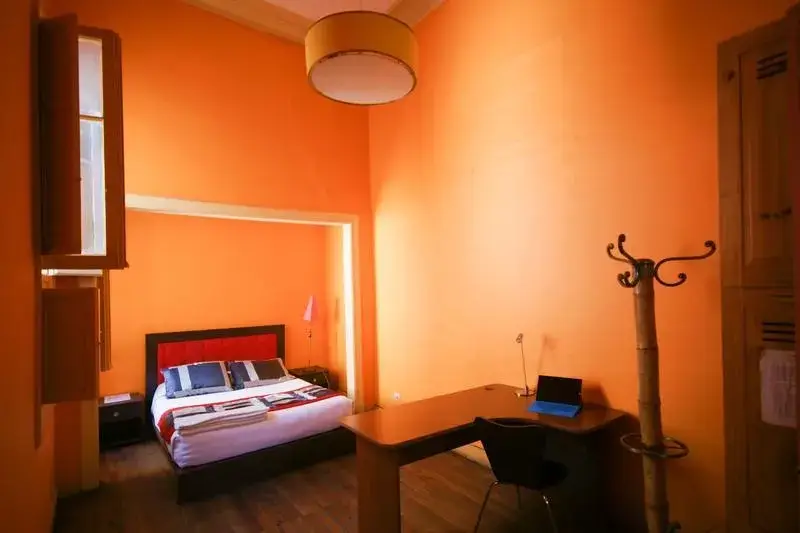 Santiago Hostels - Happy House Hostel Double Room