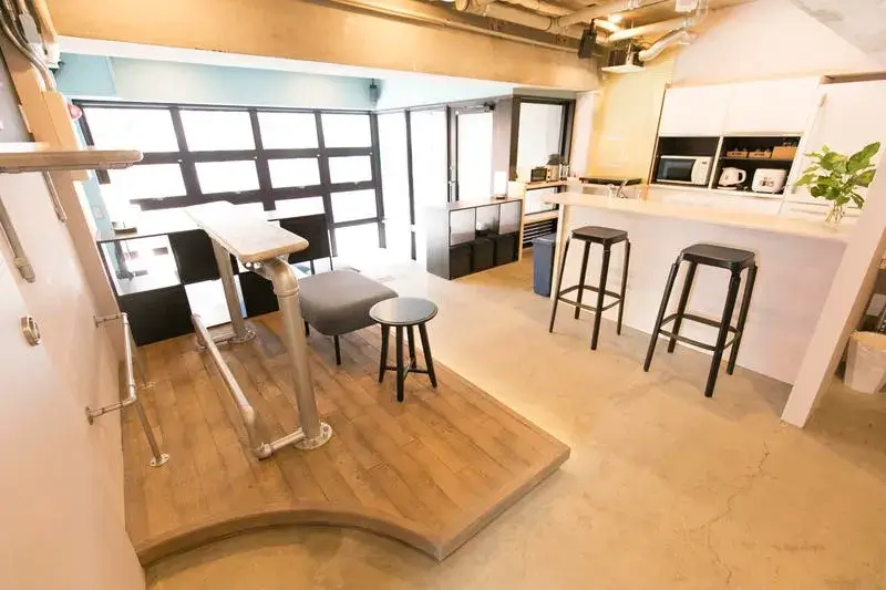 Best Hostels in Tokyo - Hostel Den Common Area