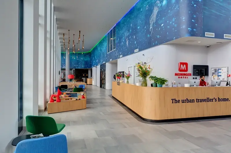 MEININGER Amsterdam Amstel Reception