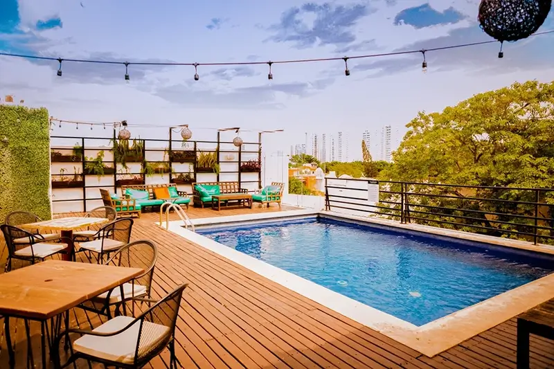 Best Hostels in Cancun - Nomads Hotel Hostel & Rooftop Pool