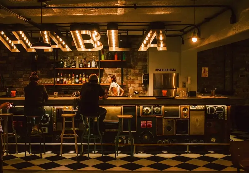 Lima Hostels - Selina Miraflores Lima Bar