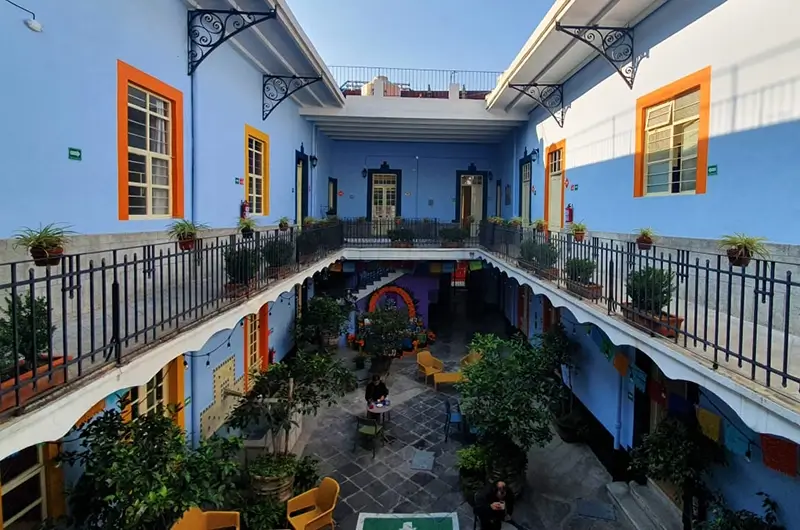 Best Hostels in Mexico City - Viajero CDMX Centro Hostel Courtyard