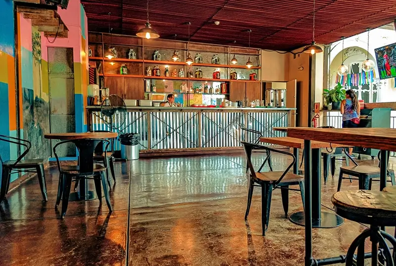 Lima Hostels - Viajero Kokopelli Lima Barranco Bar