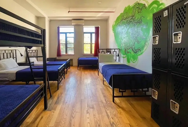 Best Hostels in New York - NY Moore Hostel Dorm Room