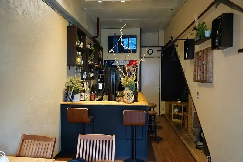 Best Hostels in Osaka - Backstage Osaka Hostel Bar