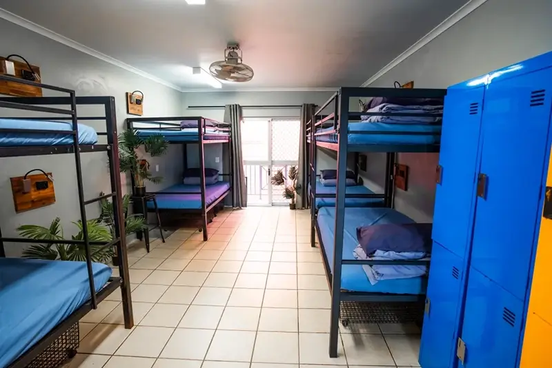 Cairns Hostels - Bounce Cairns Dorm Room