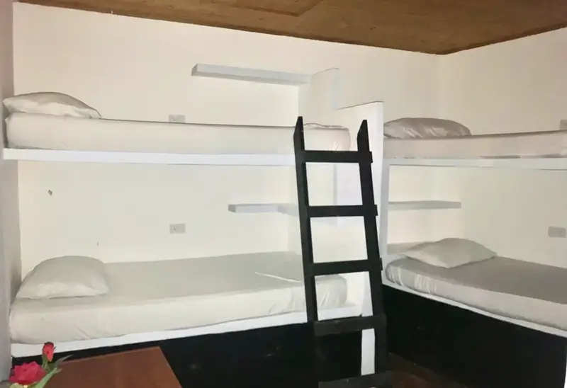 Cartagena Hostels - Casa Mama Waldy Dorm Room