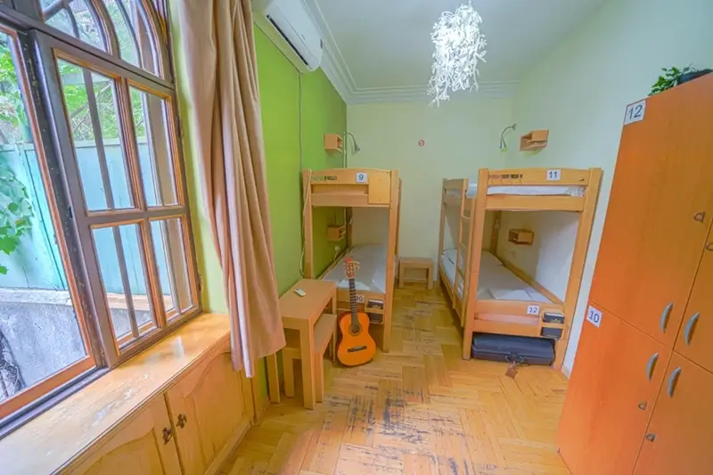 Best Hostels in Tbilisi - Envoy Hostel Tbilisi Dorm Room