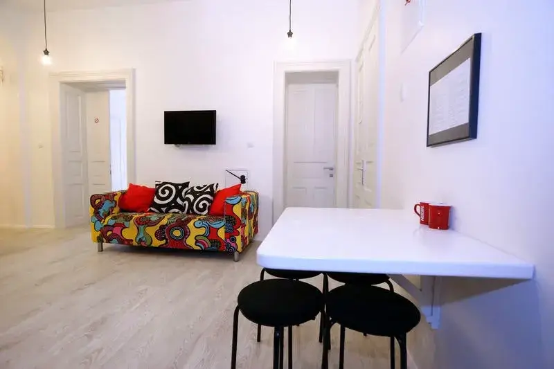 Best Hostels in Zadar - The Hostel Common Area