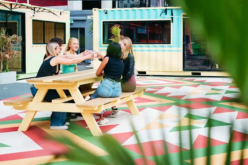 Melbourne Hostels - The Village Melbourne Outdoor Garden
