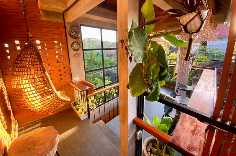Best Hostels in Ubud - Sunshine Vintage House Common Area