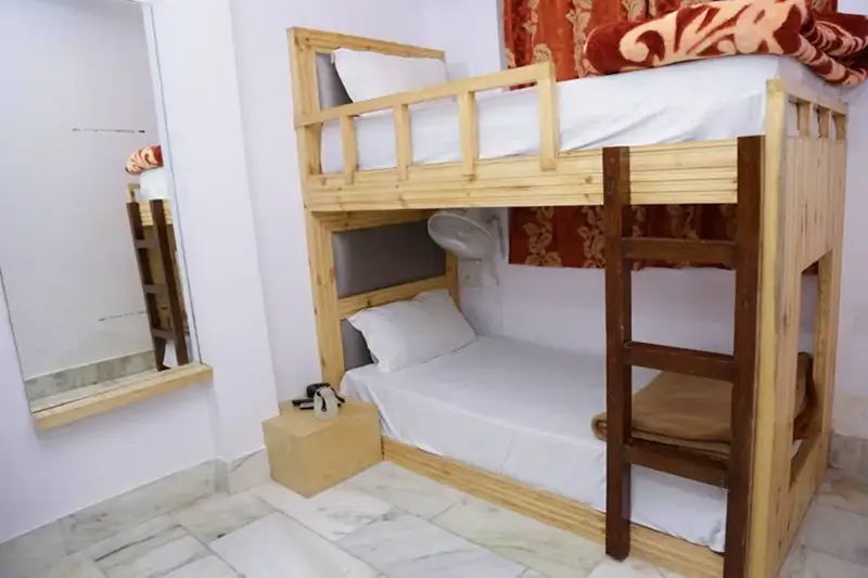 Delhi Hostels - Backpackers Heaven@Kuldeep Friends Hostel Dorm Room