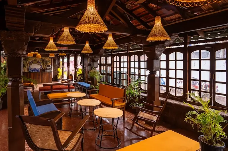 Goa Hostels - Madpackers Goa Common Area