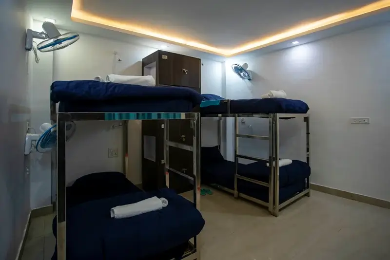 Best Hostels in Delhi - Yes Boss by Backpackers Heaven Dorm Room