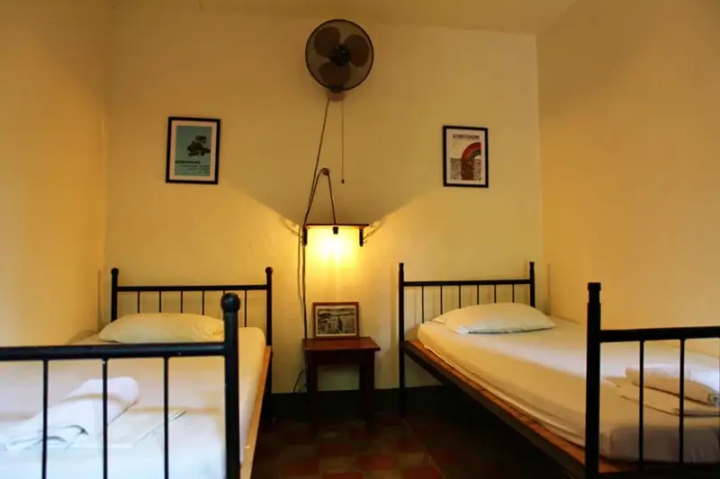 Best Hostels in Leon - Hostal La Tortuga Booluda Twin Room