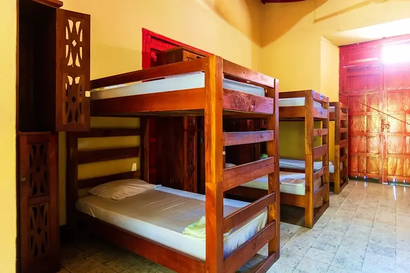 Best Hostels in Leon - Lazybones Dorm Room