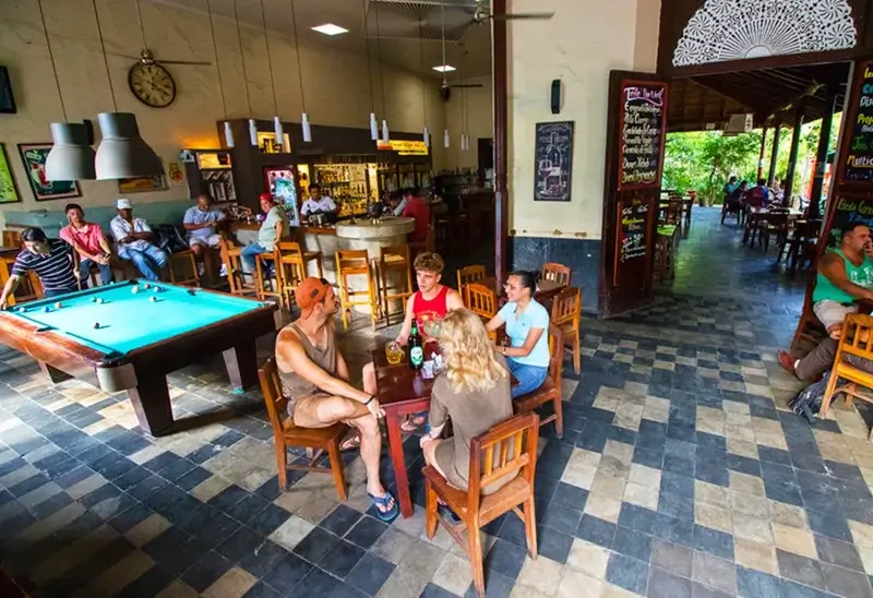 Best Hostels in Leon - ViaVia Leon Bar