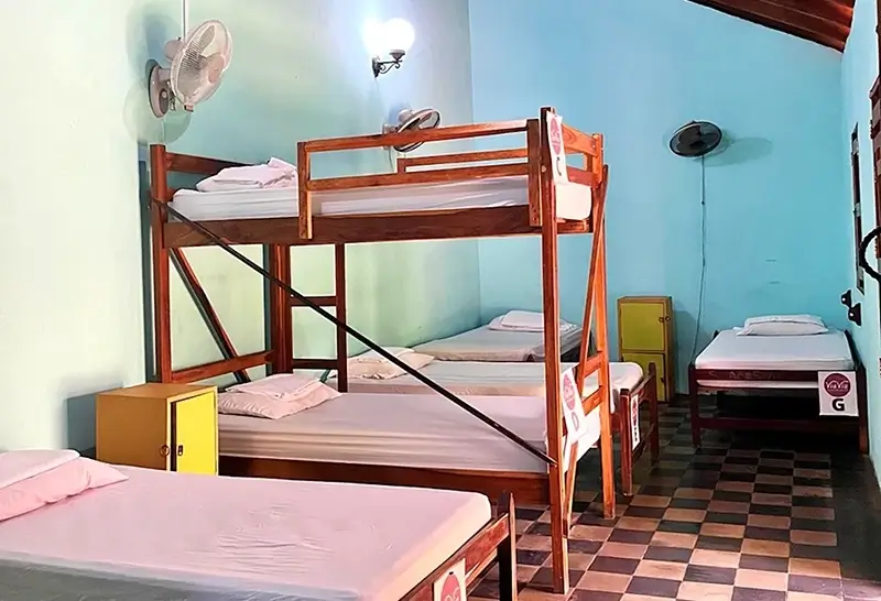 Best Hostels in Leon - ViaVia Leon Dorm Room
