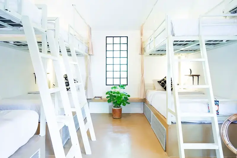 Best Hostels in Pai - Common Grounds Pai Dorm Room