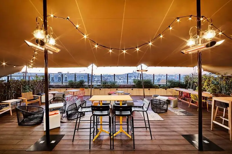 Paris Hostels - Generator Paris Rooftop Bar