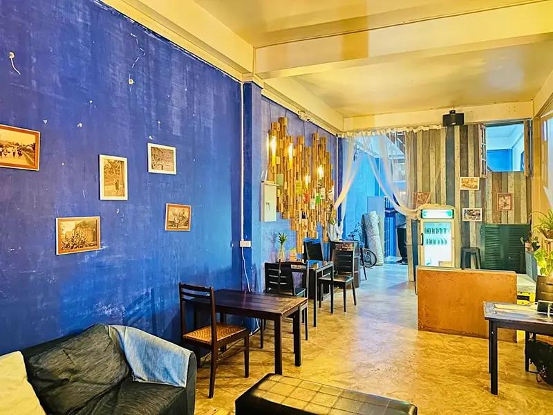 Vientiane Hostels - TT Hostel Common Area