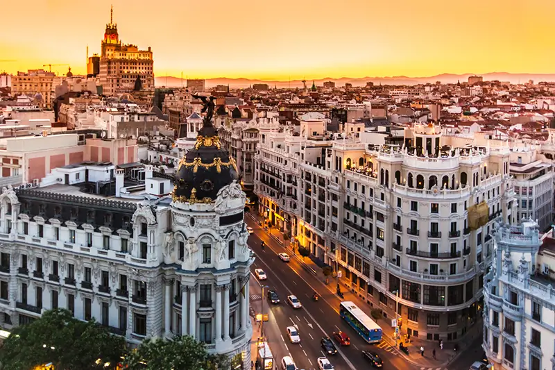 Sol-Gran Via: Where to stay in Madrid for first-time Visitors