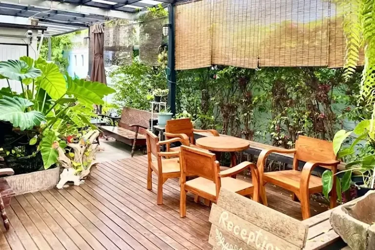 Best Hostels in Ayutthaya Thailand