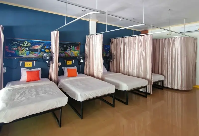 Lemonade Boutique Inn Dorm Room