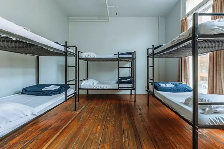 Vancouver Hostels - Cambie Hostel Gastown Dorm Room