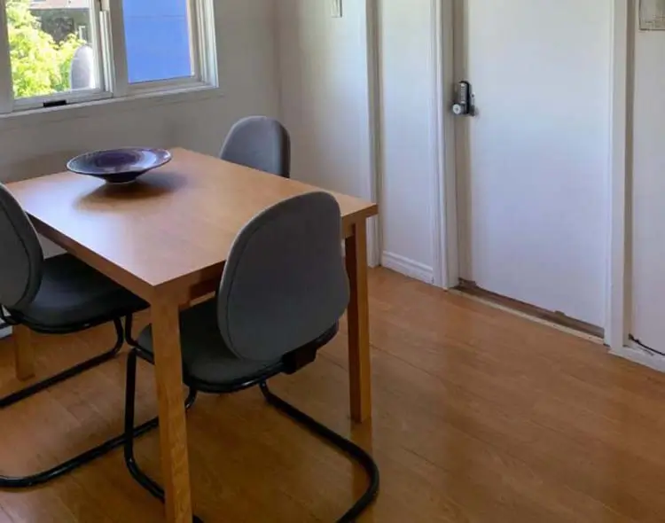 Vancouver Hostels - Vancouver Backpacker House Common Area