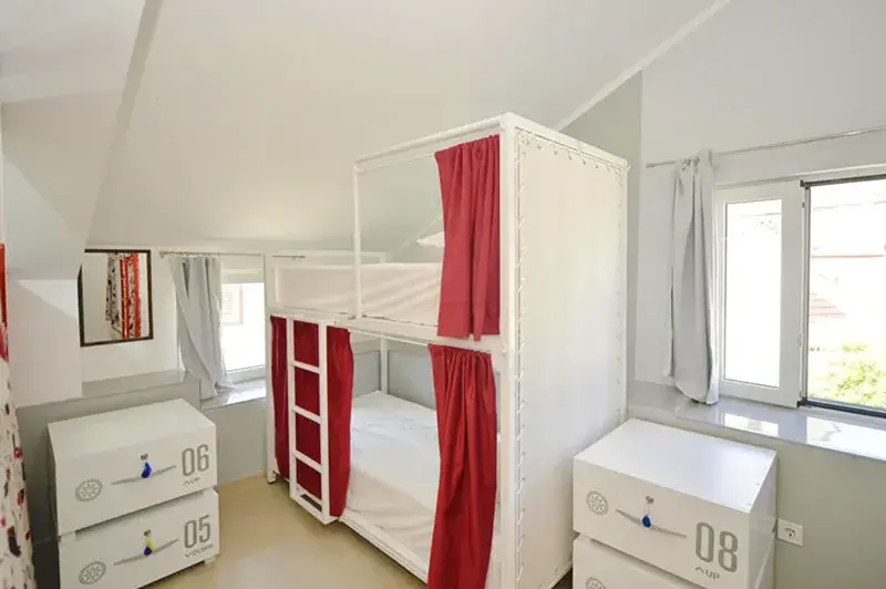 Kotor Hostels - Pupa Hostel Dorm Room