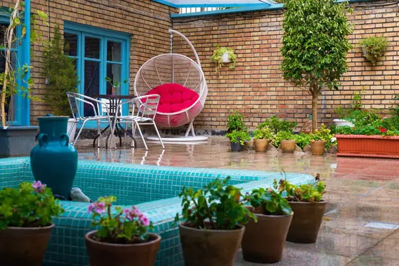 Best Hostels in Tehran - HI Tehran Hostel Outdoor Terrace