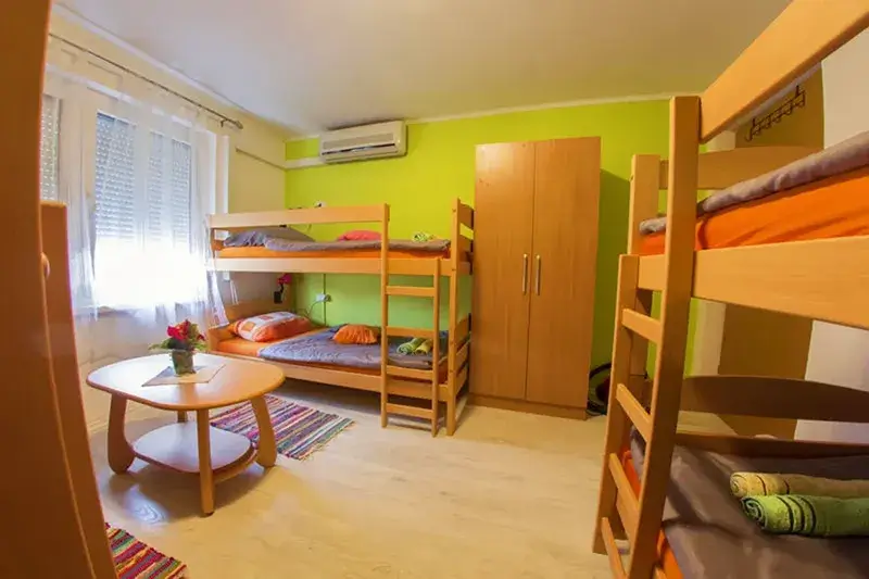 Hostel and Guesthouse Adi Dorm Room